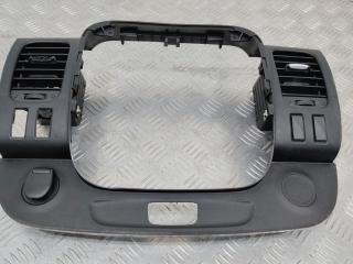 накладка декоративная Renault Trafic 3 поколение 2015, 682607479R