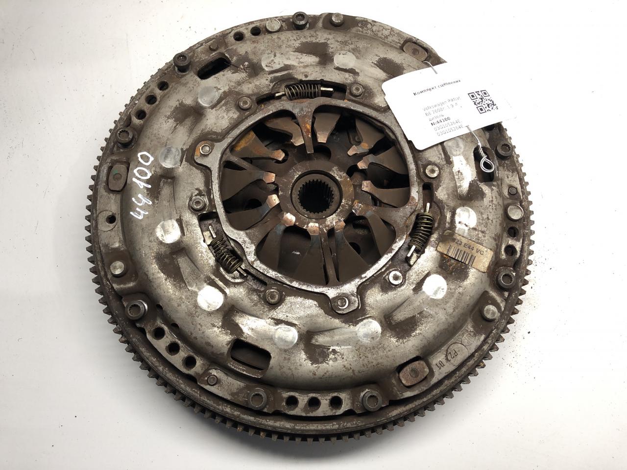 комплект сцепления Volkswagen Passat B6 2008, 1.9 л., дизель, 03G105264E, 03G105264E, 03G105264 - фото №1