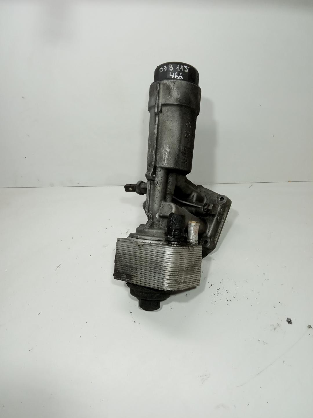 корпус масляного фильтра Volkswagen Golf 4 поколение 2001, 1.9 л., дизель, 038115466, 028117021H, 038115389C, 038115466, 038115389B, 038115387C, 038115387D, 038115387E, 038115387F, 038115387K, 038115389, 038115389D - фото №1