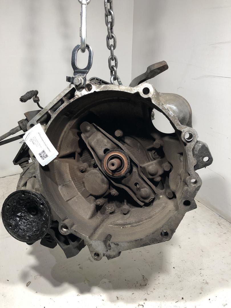 КПП механическая (МКПП) Volkswagen Passat B6 2008, 2.0 л., дизель, KJF - фото №1