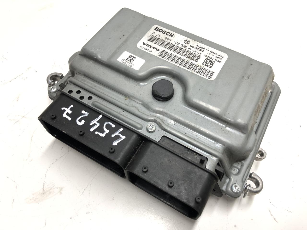 блок управления двигателем Volvo S80 2 поколение 2006, 2.5 л., бензин, 31286086, 0261209108 - фото №1
