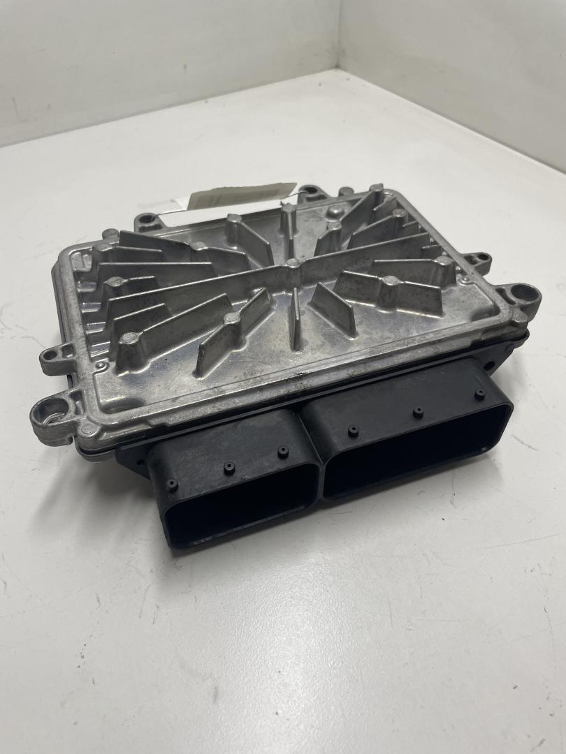 блок управления двигателем Volvo S80 2 поколение 2006, 2.5 л., бензин, 31286086, 0261209108 - фото №1