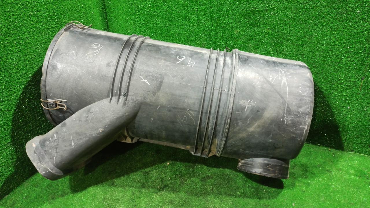 корпус воздушного фильтра MAN TGA 1 поколение 2004, 10.5 л., D 2066 LF 01, дизель, АКПП, 81084006025, 81084050021, 81084050017, 81084006032 - фото №1