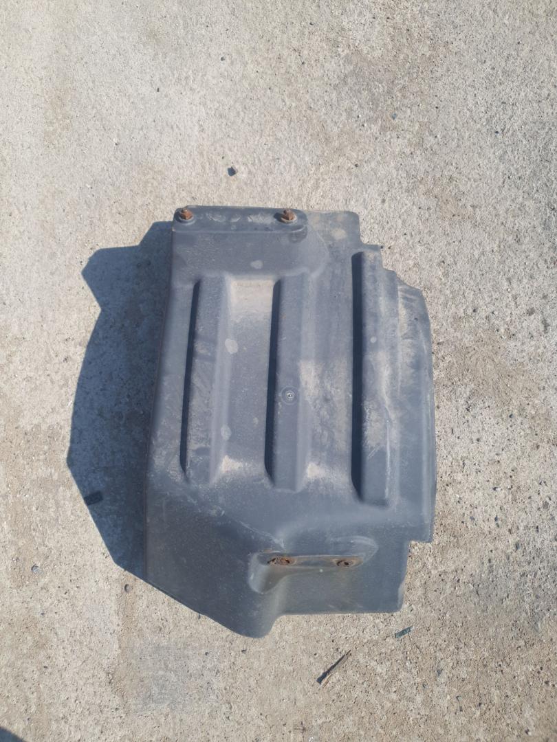 подкрылок кабины перед. лев. верх. IVECO Stralis 2 поколение 2009, дизель, МКПП, 504067844 - фото №1