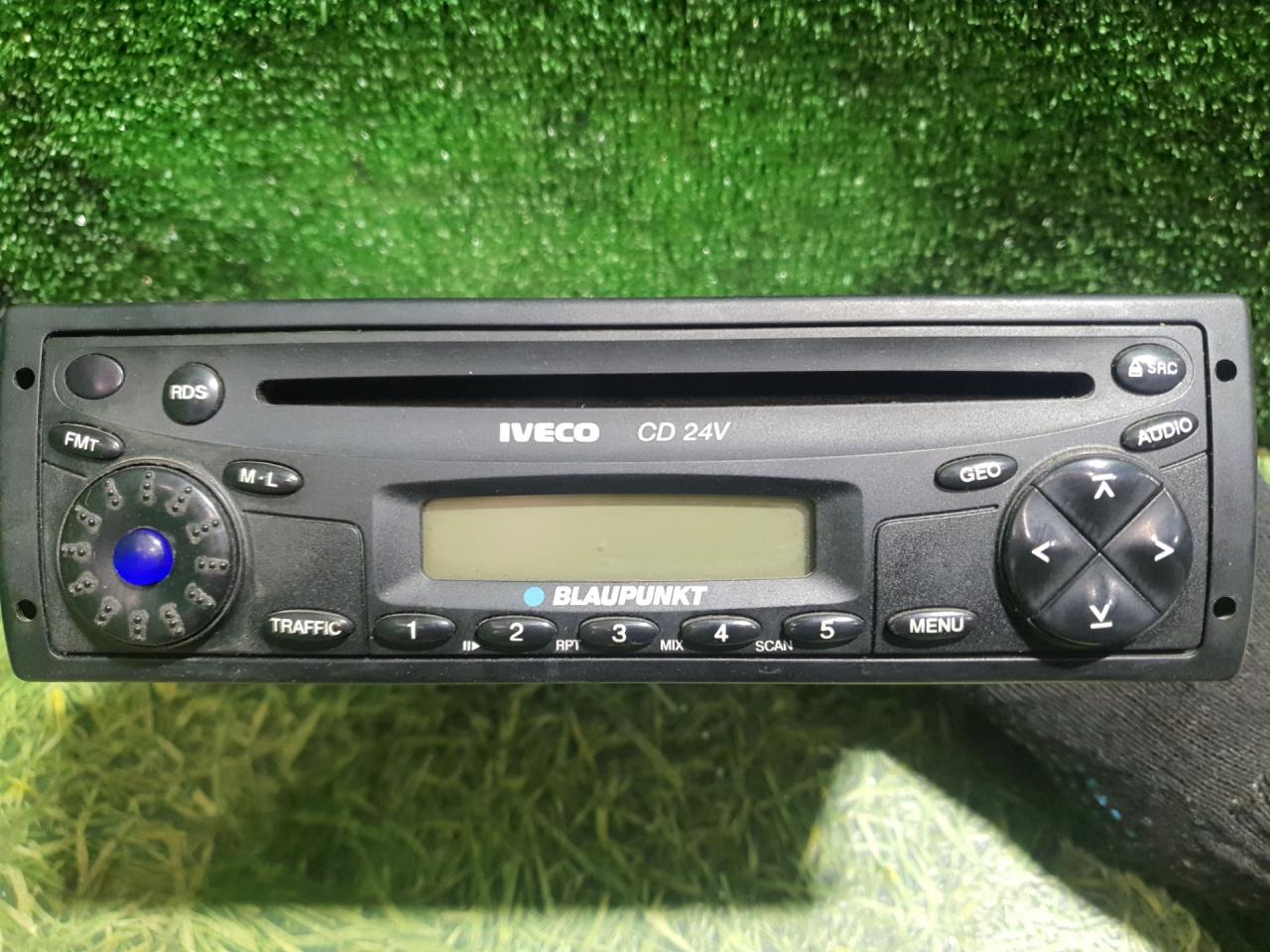 магнитола IVECO Stralis 1 поколение 2005, 12.9 л., F3BE0681A, дизель, МКПП, 41221017, 7607005036 - фото №1