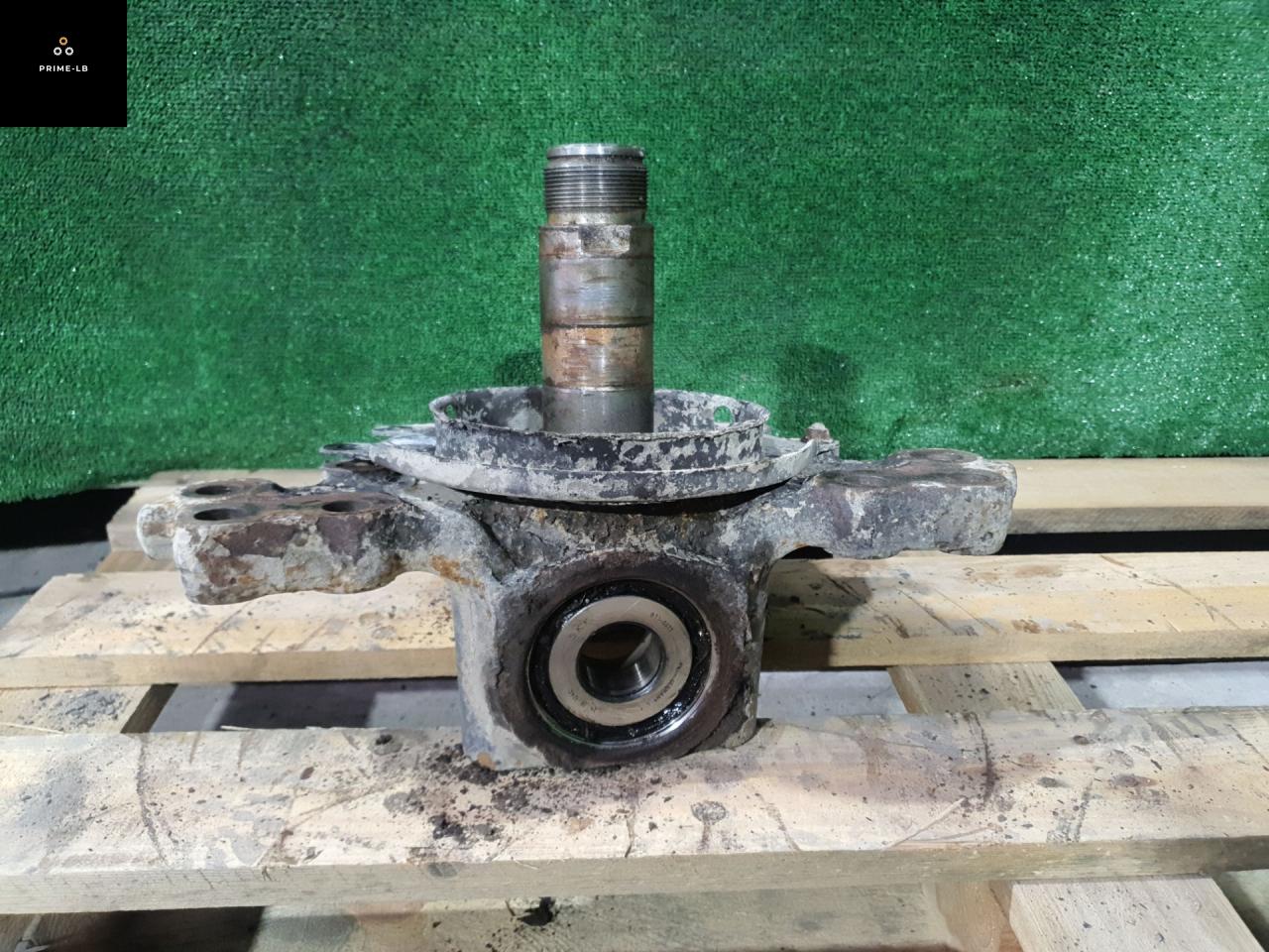 кулак поворотный правый Volvo FH 2 поколение 2006, 12.8 л., D13A440, дизель, АКПП, 1026768 - фото №1