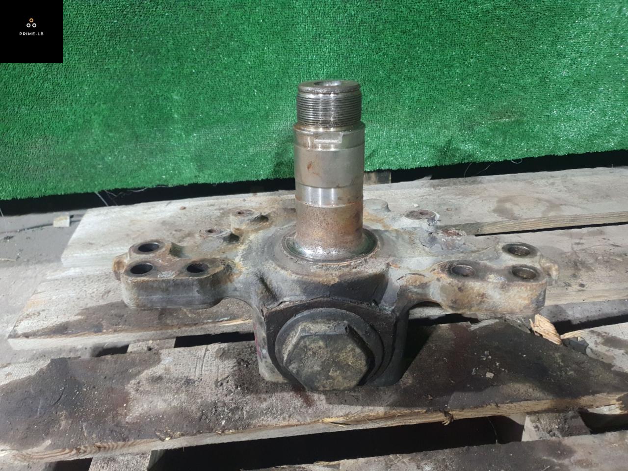 кулак поворотный правый Volvo FM 3 поколение 2015, 10.8 л., D11K410, дизель, АКПП, 20543284 - фото №1