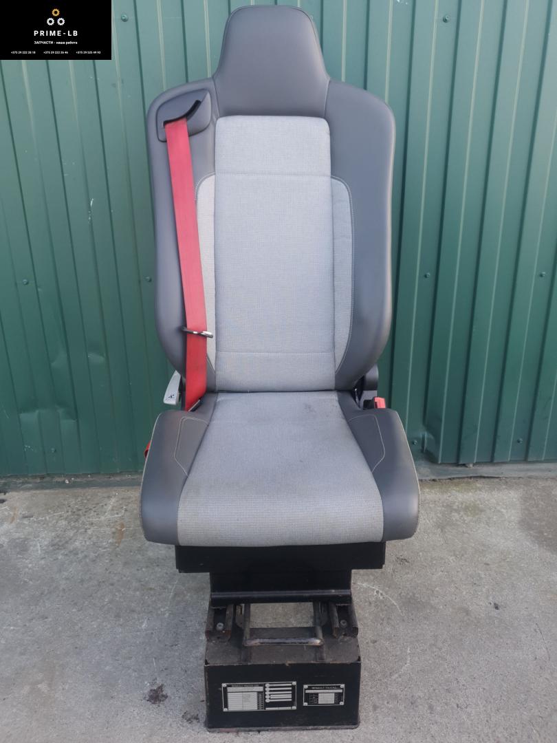 сиденье переднее Renault T-Series 1 поколение 2014, дизель, АКПП, 7482269090 - фото №1