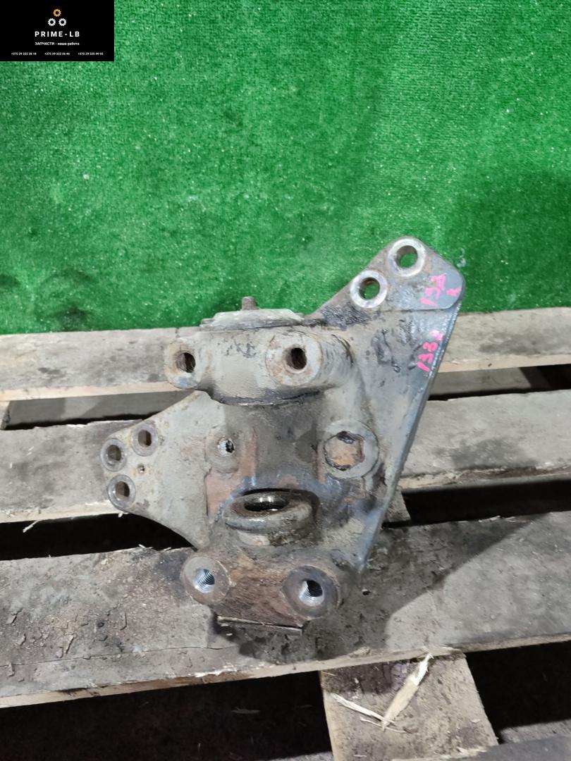 кулак поворотный правый DAF XF 105 1 поколение 2008, 12.9 л., MX 300, дизель, МКПП, 1691354 - фото №1