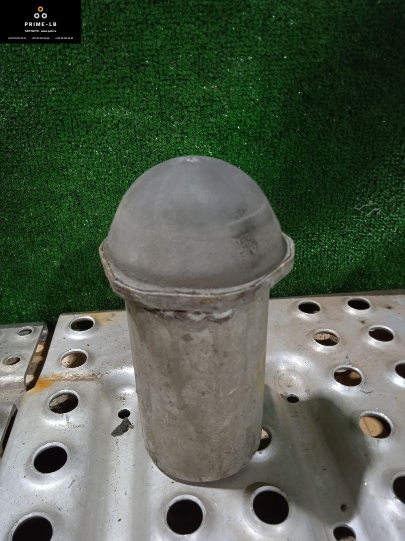 отбойник рессоры передний Renault T-Series 1 поколение 2014, дизель, АКПП, 1580214 - фото №1