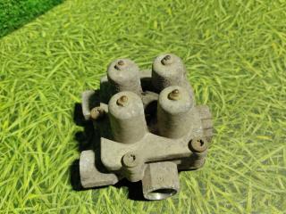 Клапан защитный 4-х контурный MAN TGX 1 поколение 2016, 12.4 л., D 2676 LF 52, дизель, АКПП, правый руль, 81521516098