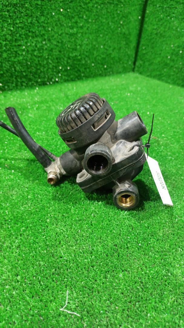 Клапан ускорительный MAN TGA 1 поколение 2005, 10.5 л., D 2066 LF 01, дизель, АКПП, 9730060030 - фото №1