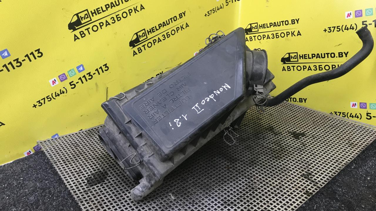 корпус воздушного фильтра Ford Mondeo 2 поколение (1996 - 2000), 1.8 л., бензин - фото №1