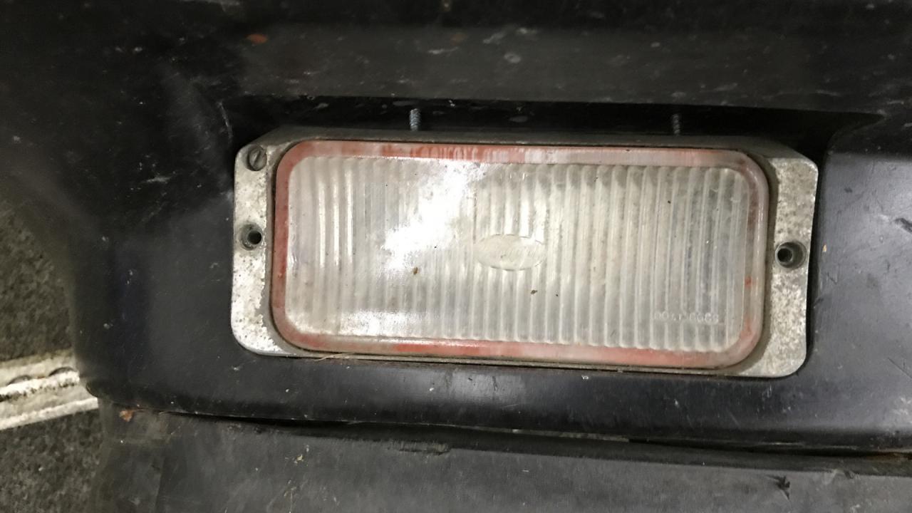 фара противотуманная правая Ford Scorpio 1 поколение (1985 - 1992), 2.0 л., бензин, МКПП, седан, задний привод - фото №1