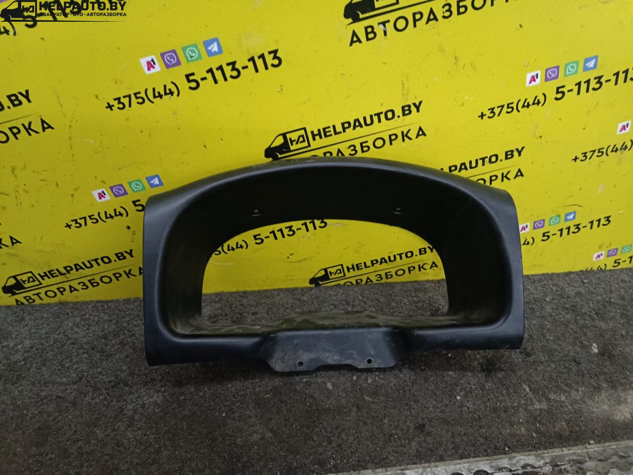 пластик Ford Transit 4 поколение 1991, 2.0 л., i, бензин, МКПП, микроавтобус, задний привод - фото №1