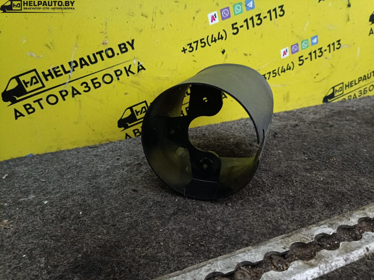 кожух рулевой колонки Mercedes-Benz E-Класс 1 поколение 1987, 2.3 л., i, бензин, МКПП, седан, задний привод, M102 - фото №1