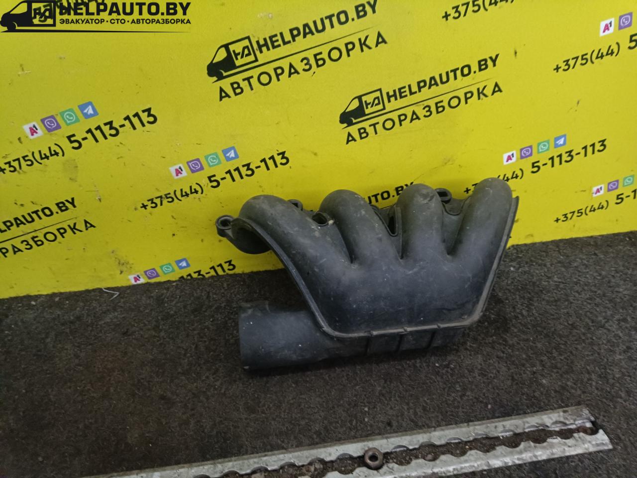 коллектор впускной Ford Mondeo 2 поколение 1998, 1.8 л., i, бензин, МКПП, универсал, передний привод - фото №1