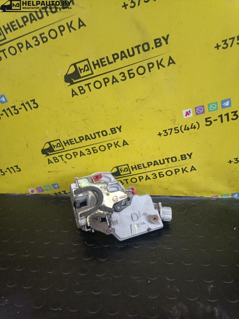 замок двери передней левой Nissan Primera P11 1998, 1.6 л., GA16i, бензин, МКПП, хетчбэк 5 дв., передний привод, GA16 - фото №1