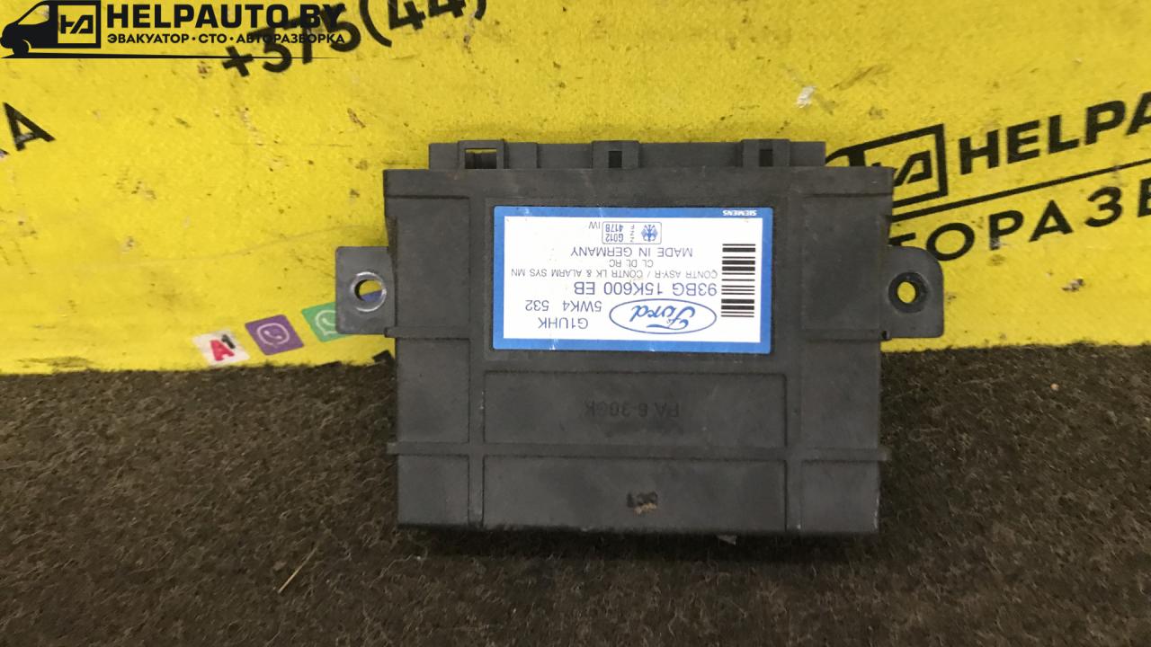 блок комфорта Ford Mondeo 1 поколение 1995, 1.8 л., бензин, МКПП, седан, передний привод - фото №1
