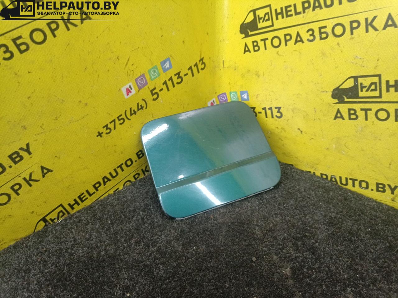 лючок топливного бака Kia Shuma 1 поколение 1999, 1.5 л., BFD, бензин, МКПП, зеленый, хетчбэк 5 дв., передний привод - фото №1