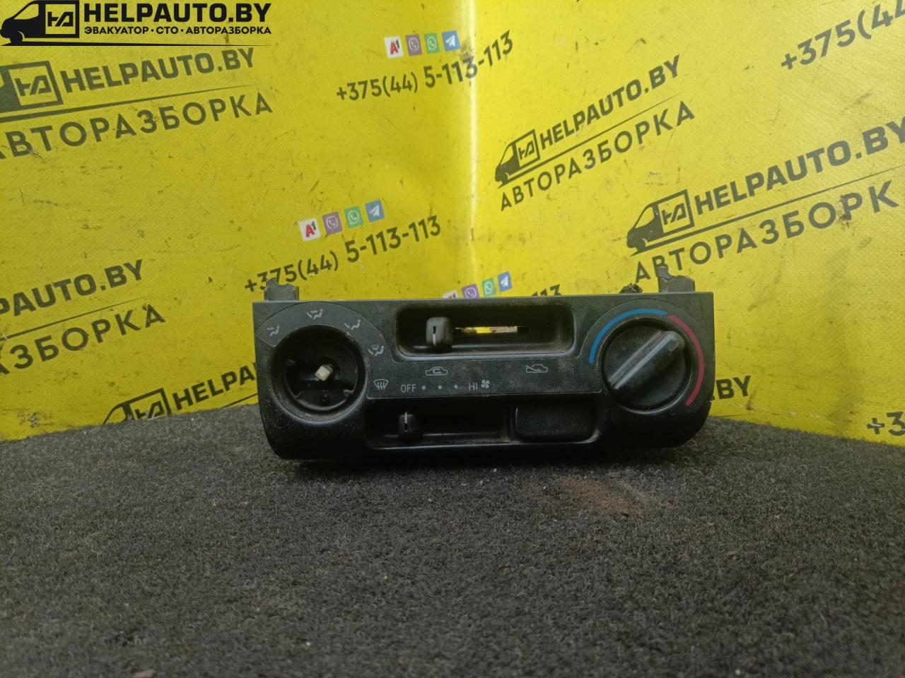 блок управления печки / климат-контроля Toyota Carina E 1 поколение T190 1997, 2.0 л., дизель, МКПП, зеленый, седан - фото №1