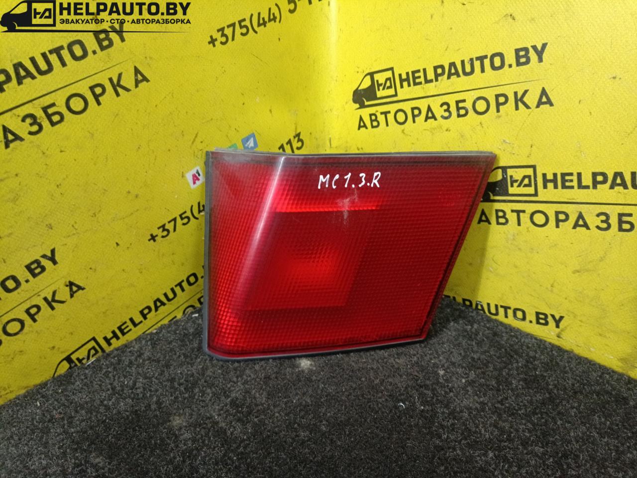 фонарь крышки багажника правый Mitsubishi Carisma 1 поколение 1997, 1.9 л., F8QT, дизель, МКПП, зеленый, хетчбэк 5 дв. - фото №1