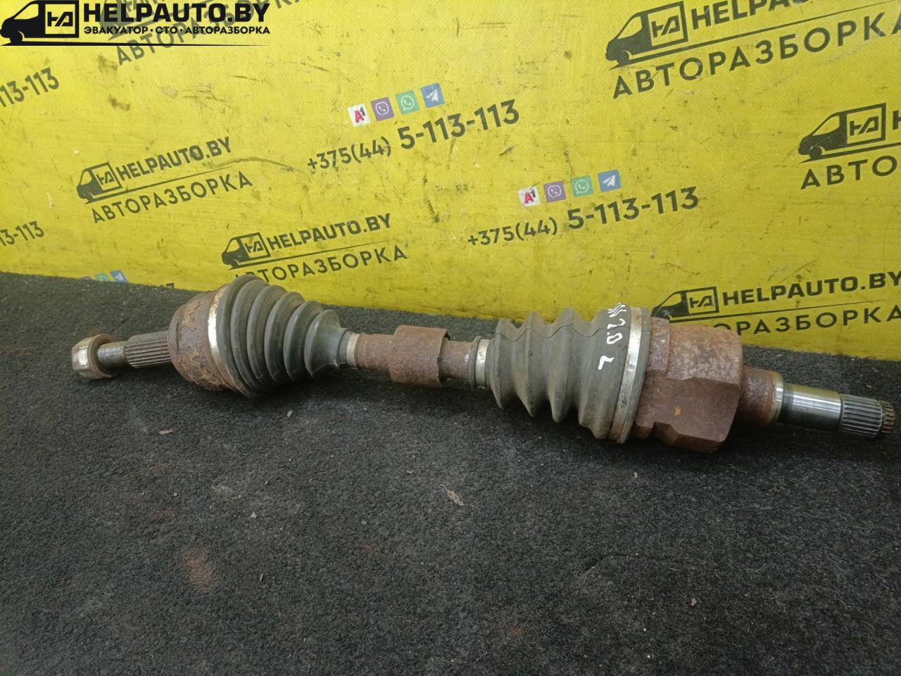полуось передняя левая (приводной вал, ШРУС) Dodge Neon 2 поколение 2003, 2.0 л., ECC, бензин, АКПП, красный, седан - фото №1