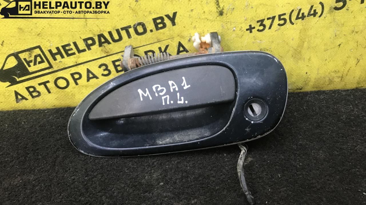 ручка наружная Mazda 323F BA 1996, 1.8 л., BP, бензин, МКПП, серебристый, хетчбэк 5 дв. - фото №1
