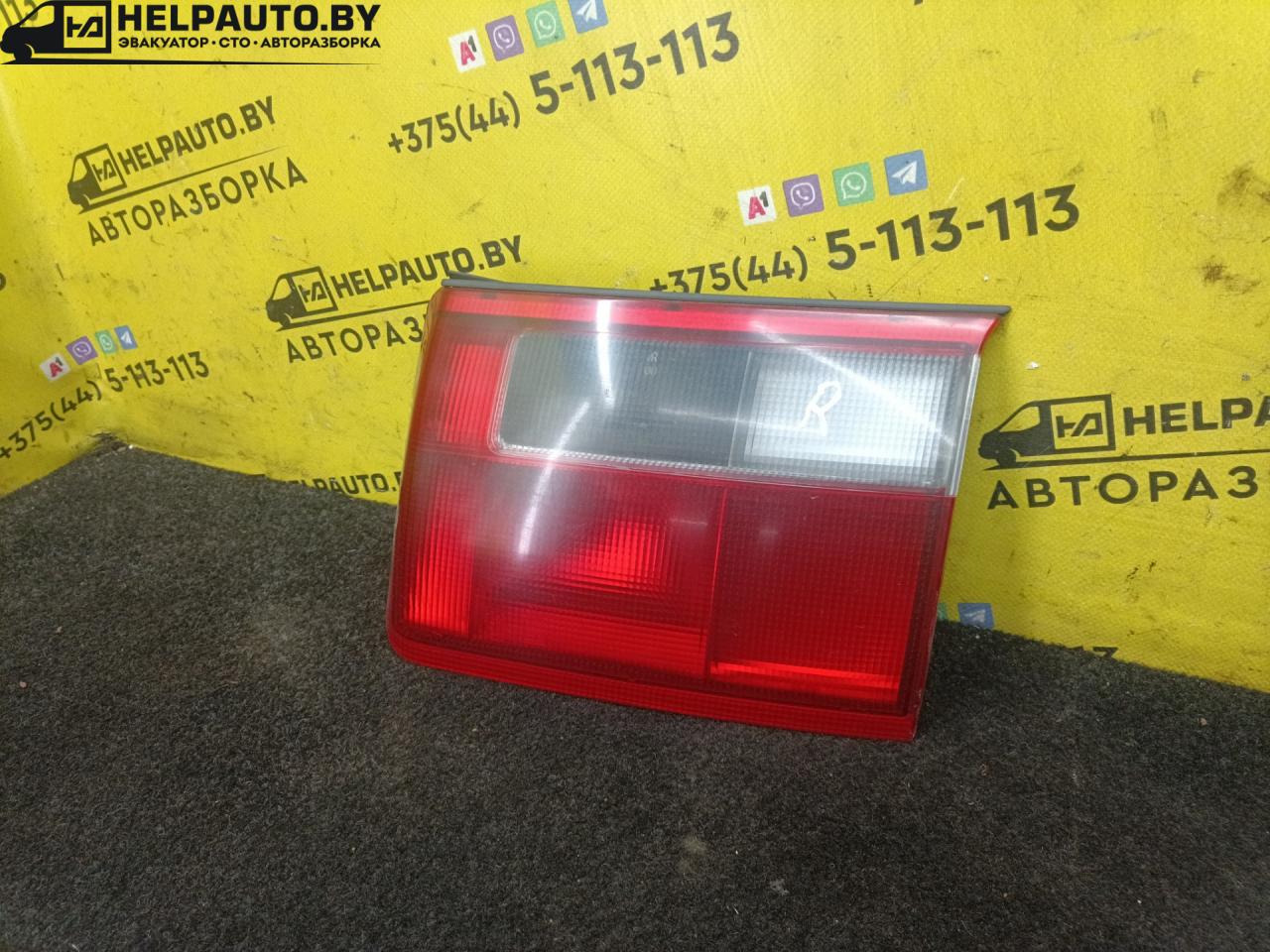фонарь крышки багажника правый Toyota Carina E 1 поколение T190 1997, 2.0 л., дизель, МКПП, зеленый, седан - фото №1