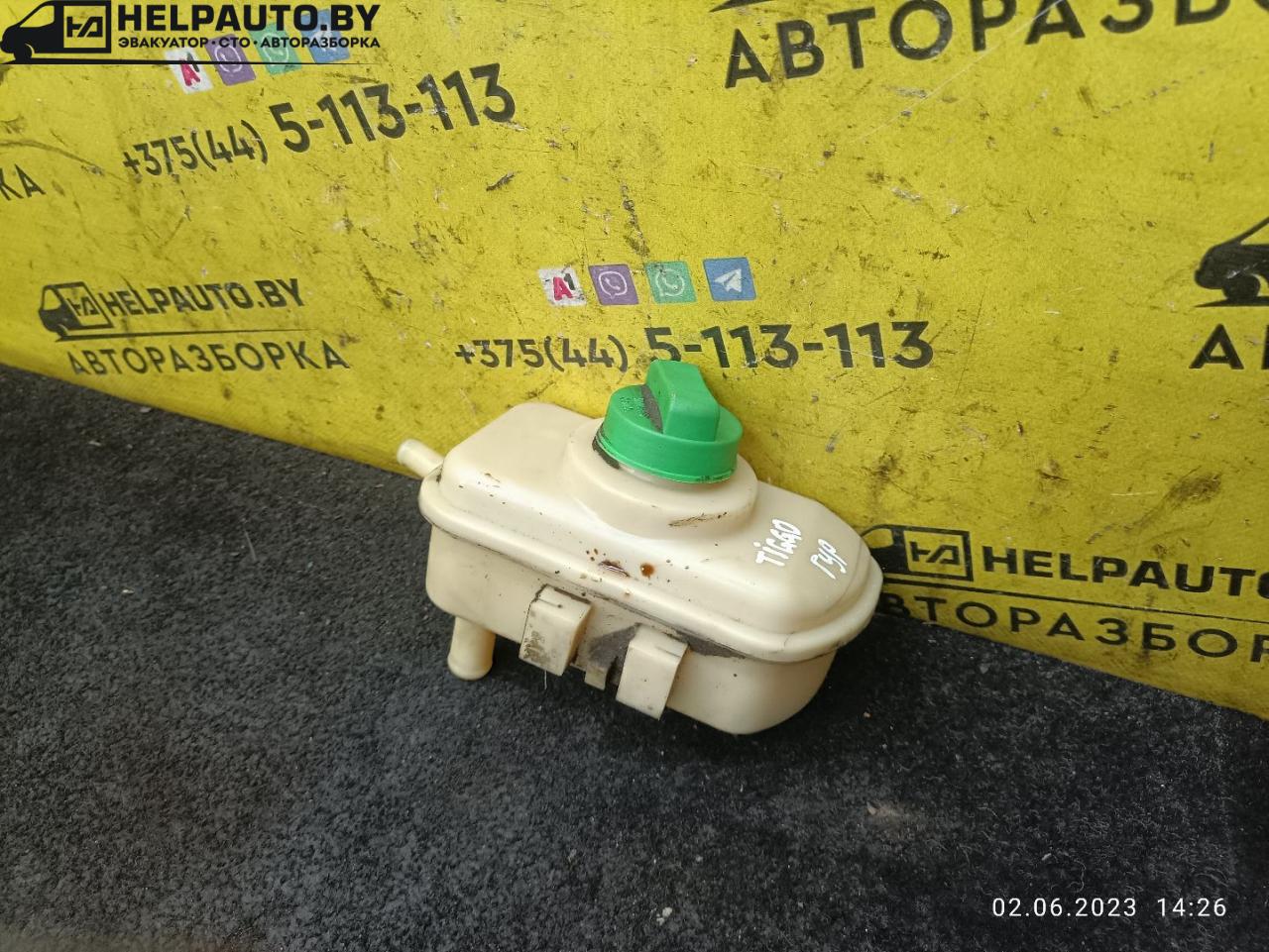 бачок гидроусилителя Chery Tiggo (T11) 1 поколение 2008, 1.6 л., бензин, МКПП, черный, внедорожник 5 дв. - фото №1