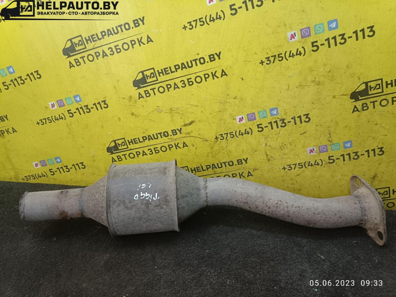 труба приемная глушителя Chery Tiggo (T11) 1 поколение 2008, 1.6 л., бензин, МКПП, черный, внедорожник 5 дв. - фото №1