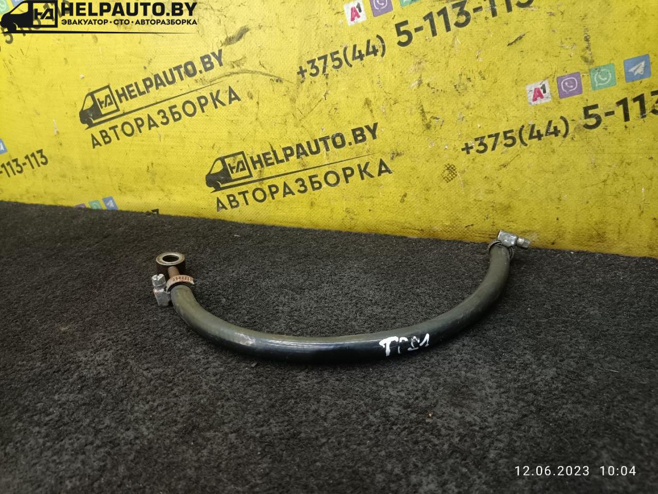 трубка топливная Toyota Carina E 1 поколение T190 1997, 2.0 л., дизель, МКПП, зеленый, седан - фото №1