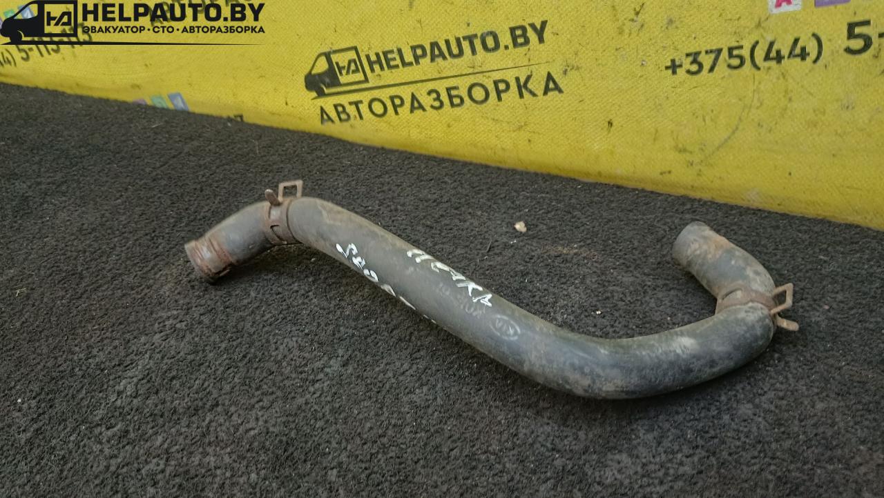 патрубок отопителя (печки) Kia Sportage 1 поколение 2001, 2.0 л., FE (16V), бензин, 5МКПП, зеленый, внедорожник 5 дв. - фото №1