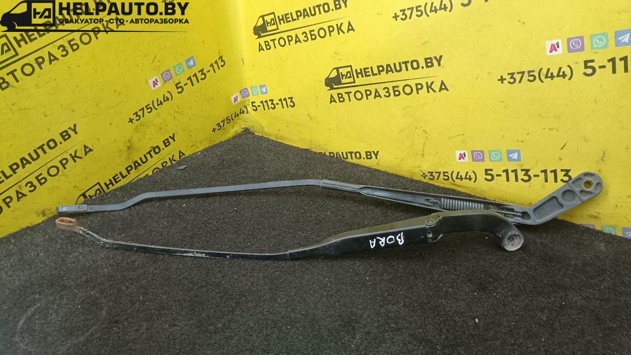 щеткодержатель (поводок стеклоочистителя, дворник) Volkswagen Bora 1 поколение 2000, 1.8 л., бензин, 5МКПП, синий - фото №1