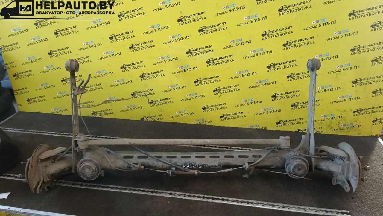 балка подвески задняя Opel Sintra 1 поколение 1999, 2.2 л., X 22 XE, бензин, 5МКПП, зеленый, минивэн - фото №1
