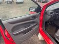 обшивка крышки багажника Ford Focus 2 поколение 2006, 1.6 л., HWDA, бензин, МКПП, красный, хетчбэк 5 дв., передний привод - фото №2