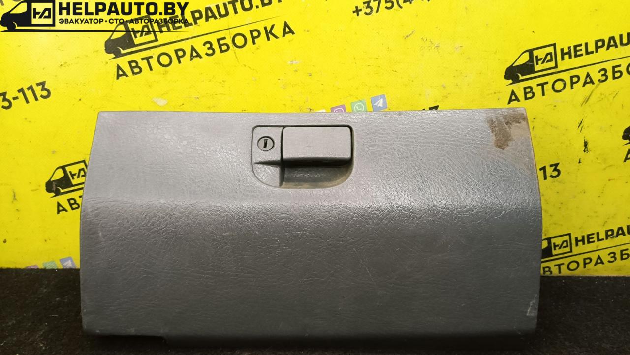 бардачок Kia Sportage 1 поколение 1999, 2.0 л., FE (16V), бензин, МКПП, синий, внедорожник 5 дв., полный подключаемый привод - фото №1
