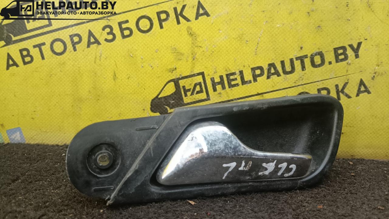 ручка внутренняя передняя левая Mercedes-Benz CLK-Класс W208/A208 1997, 2.3 л., M 111.975, бензин, АКПП, серебристый, купе, задний привод - фото №1