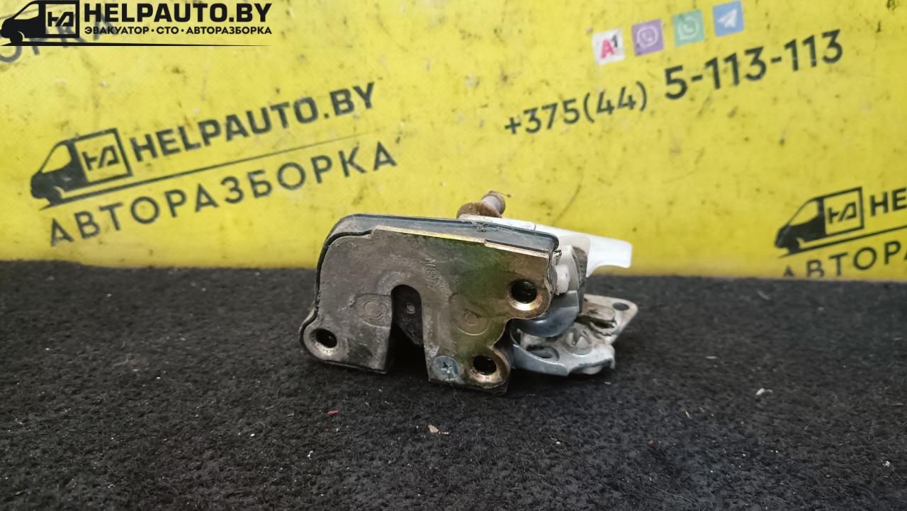 замок двери задней правой Toyota Carina E 1 поколение T190 1996, 1.6 л., 4A-FE, бензин, МКПП, универсал - фото №1