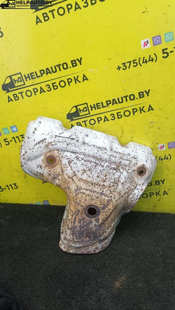 тепловой экран глушителя Renault Megane 1 поколение 1996, 1.6 л., бензин, МКПП, черный, хетчбэк 5 дв., передний привод - фото №1