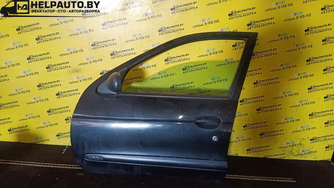 молдинг двери передней левой Renault Megane 1 поколение 1996, 1.6 л., бензин, МКПП, черный, хетчбэк 5 дв., передний привод - фото №1
