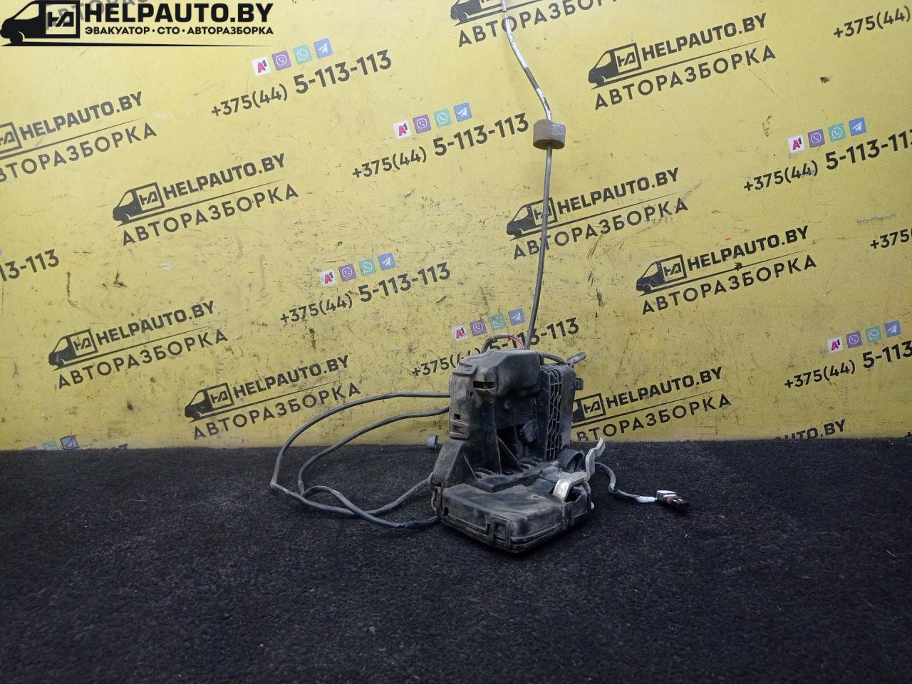 замок двери передней левой Mercedes-Benz C-Класс W203/S203/CL203 2000, 1.8 л., бензин, МКПП, белый, седан, задний привод - фото №1