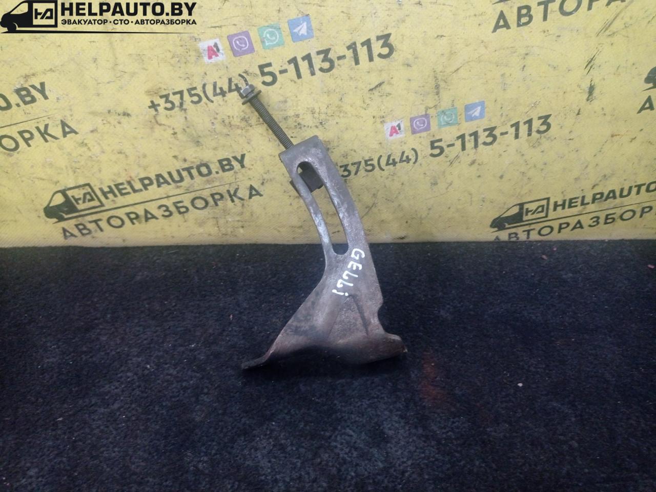 натяжитель Geely MK 1 поколение 2012, 1.5 л., MR479QA, бензин, 5МКПП, черный, седан, передний привод - фото №1