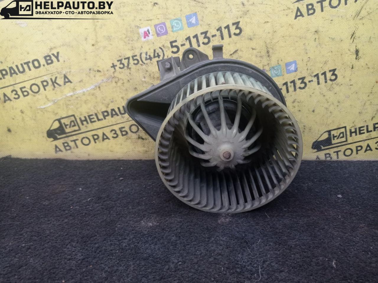 моторчик печки Fiat Punto 2 поколение 2002, 1.8 л., 188 A6.000, бензин, МКПП, серый, хетчбэк 3 дв., передний привод - фото №1