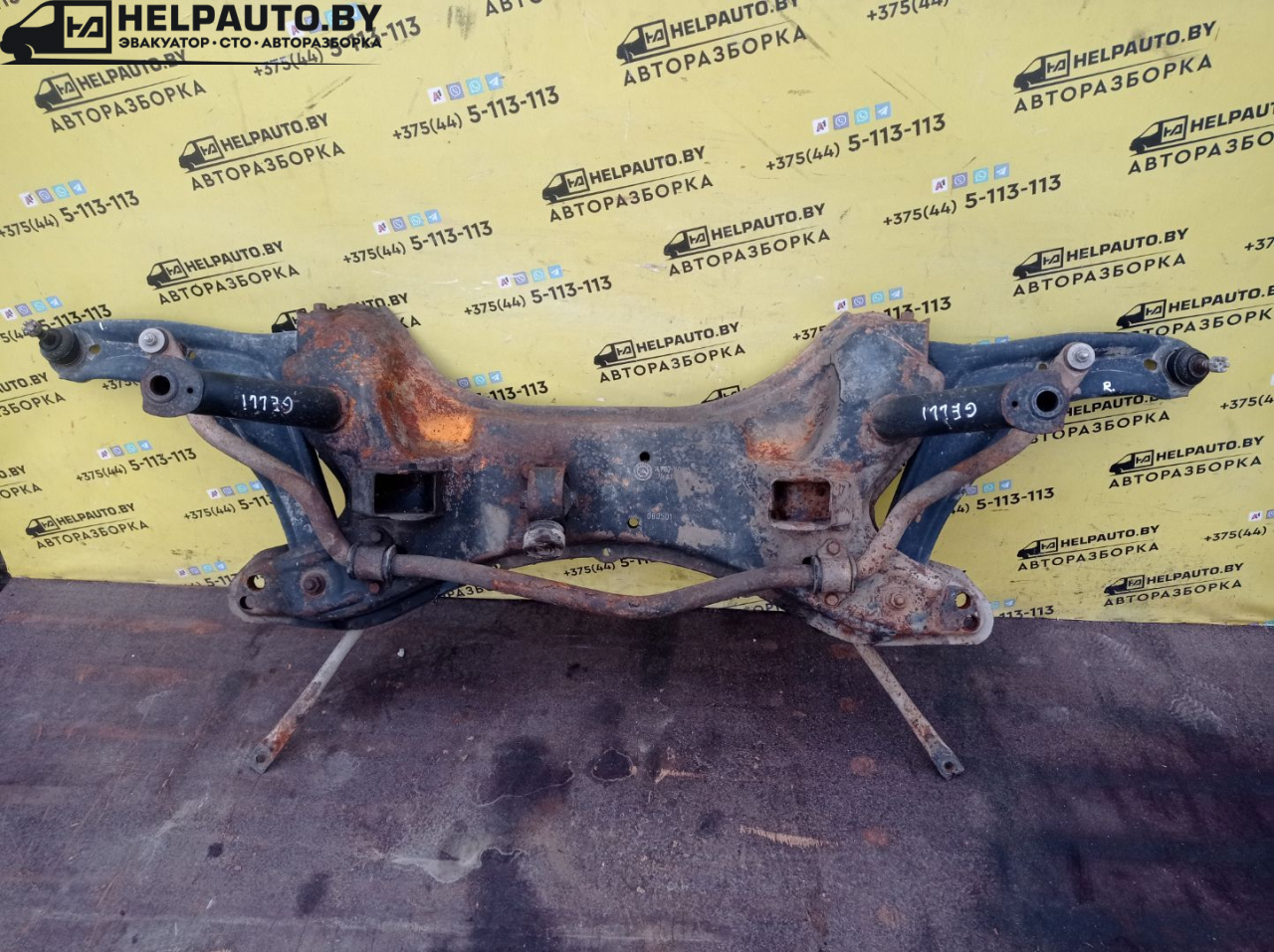 балка подвески передняя (подрамник) Geely MK 1 поколение 2012, 1.5 л., MR479QA, бензин, 5МКПП, черный, седан, передний привод - фото №1