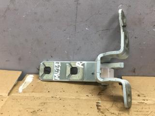 петля крышки багажника BMW X5 E70 2007, 3.0 л., дизель, АКПП, внедорожник 5 дв., 7149627