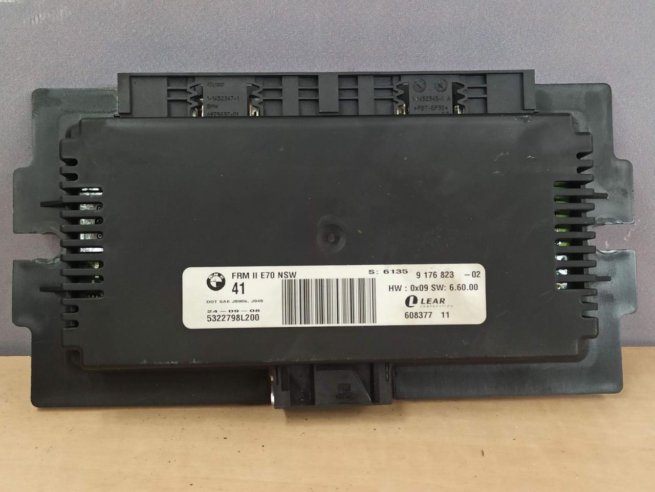 блок управления светом BMW X5 E70 2009, 3.0 л., M57 D30 (306D3), дизель, 9176823 - фото №1