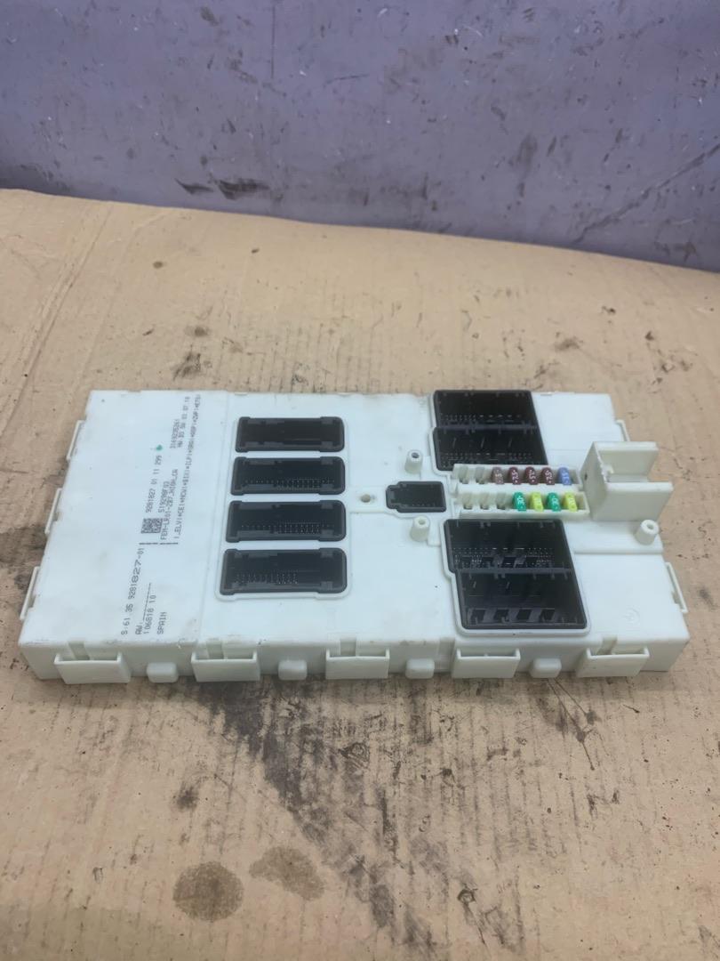 блок управления (другие) BMW 3 серия F30/F31/F34 F30 2012, 3.5 л., бензин, АКПП, седан, задний привод, 3169235261, 61359281827, 9281827 - фото №1