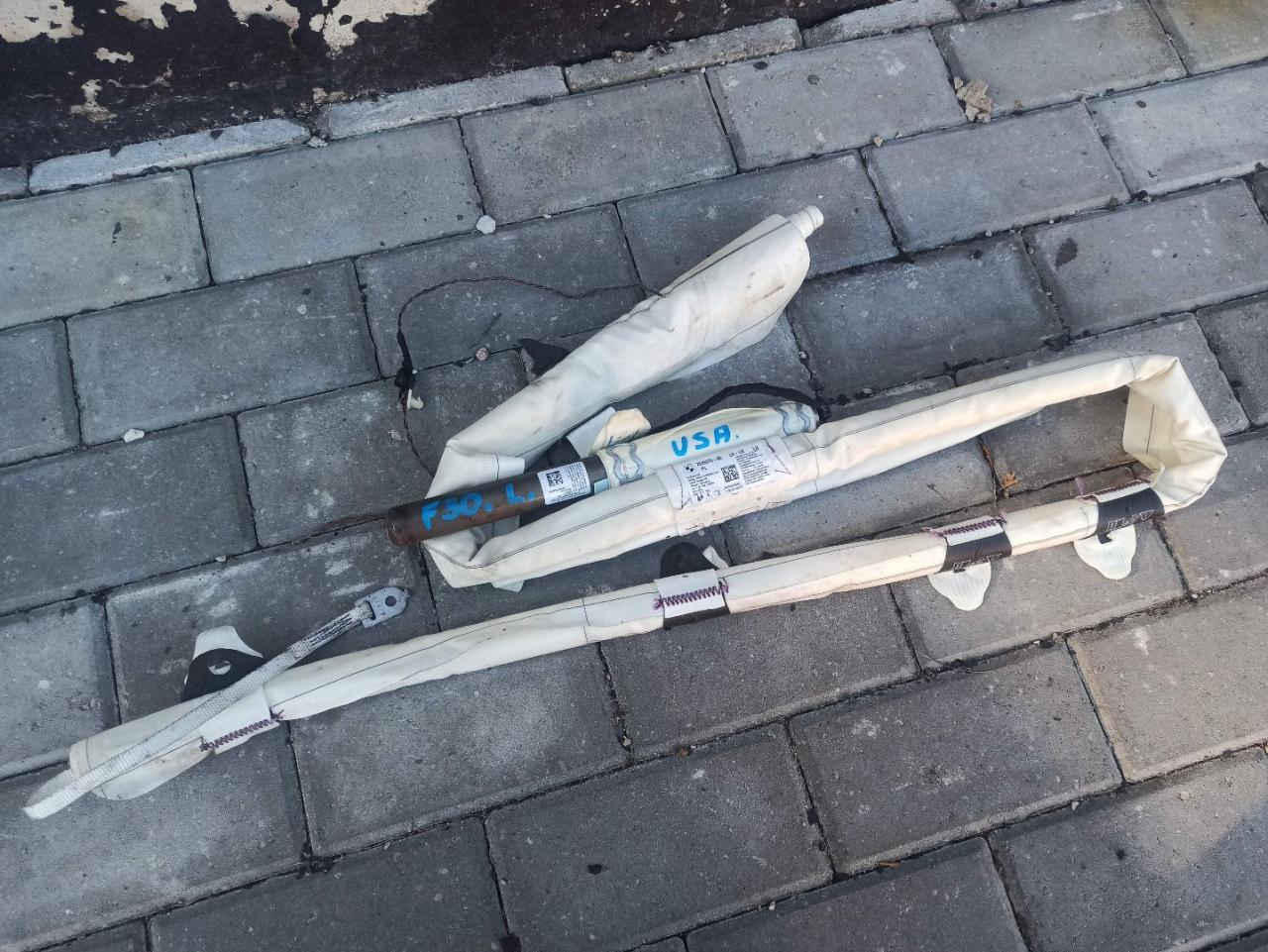 подушка безопасности боковая (шторка) BMW 3 серия F30/F31/F34 F30 2012, 3.5 л., бензин, АКПП, седан, задний привод, 7239373 - фото №1