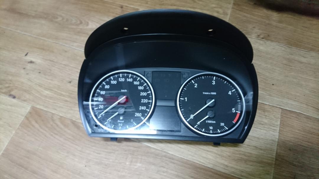 щиток приборов (приборная панель) BMW X1 E84 2010, 2.0 л., N47 D20 C, дизель, АКПП, универсал, 9187344 - фото №1